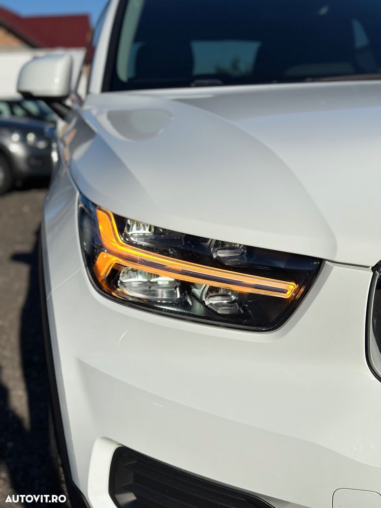 Volvo XC 40 D3 AWD Momentum - 29