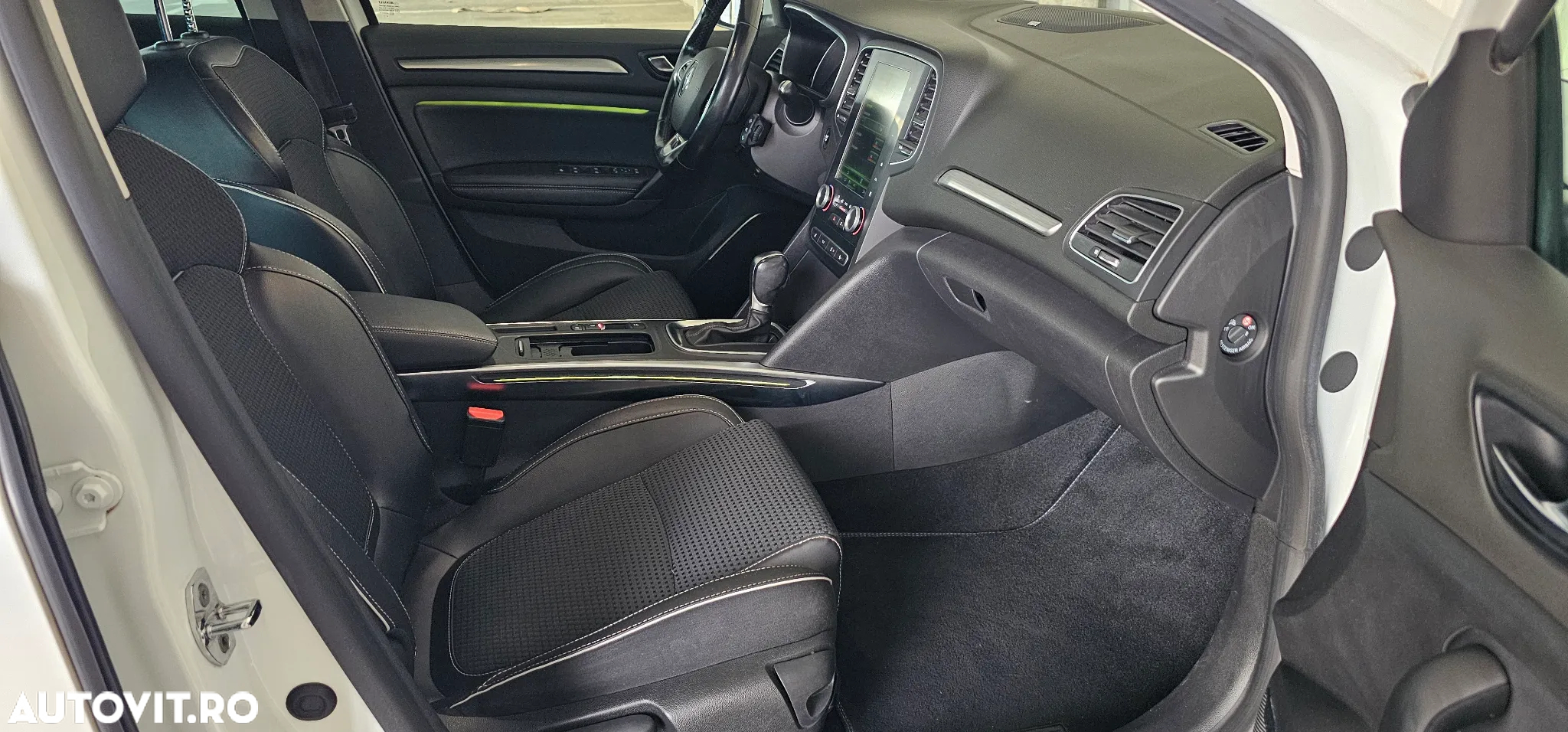 Renault Megane Grandtour ENERGY dCi 110 EDC BOSE EDITION - 14
