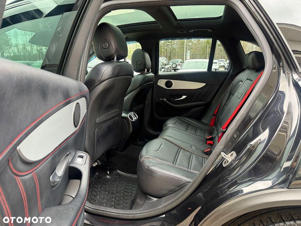 Mercedes-Benz GLC 300 4-Matic - 11