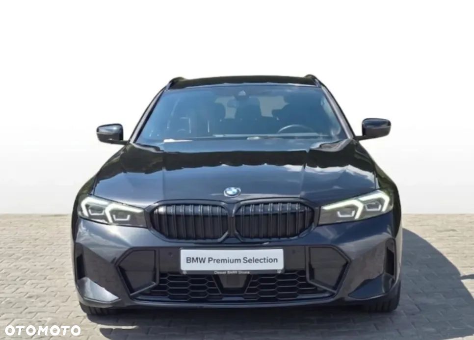 BMW Seria 3 330i xDrive M Sport - 3