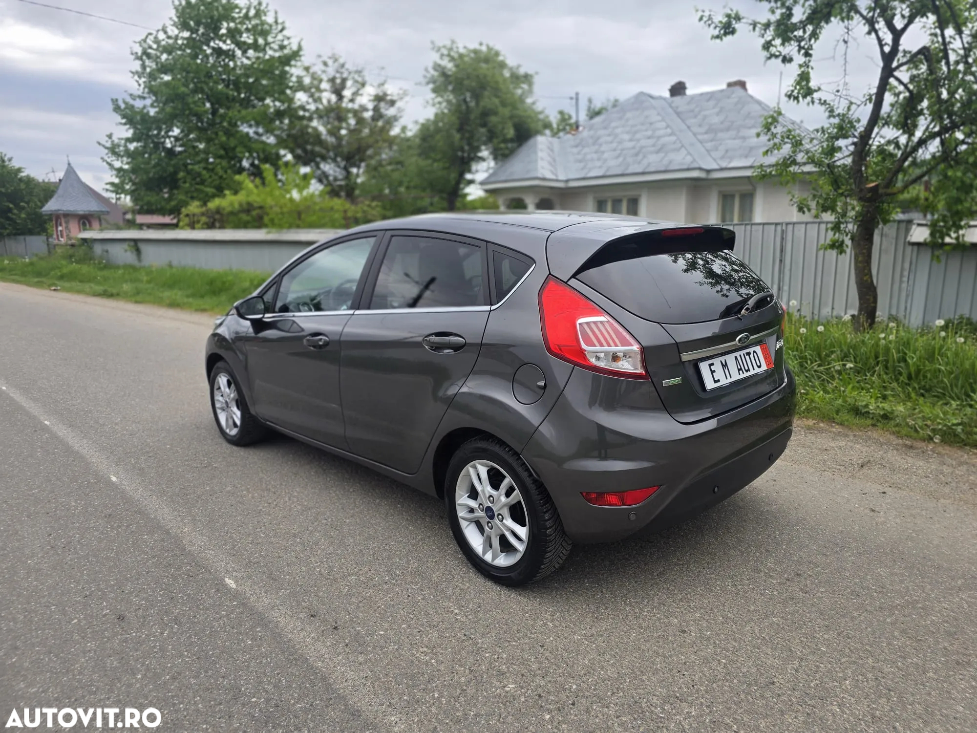 Ford Fiesta 1.0 EcoBoost S&S TITANIUM X - 6
