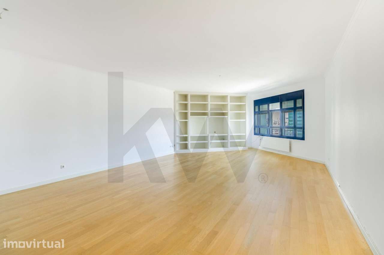 Apartamento T4, localizados nas Twin Towers| Lisboa – Próximo El Corte - Grande imagem: 4/37