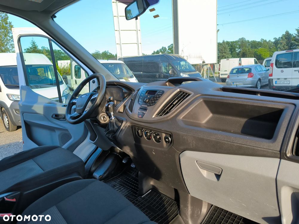 Ford Transit - 15