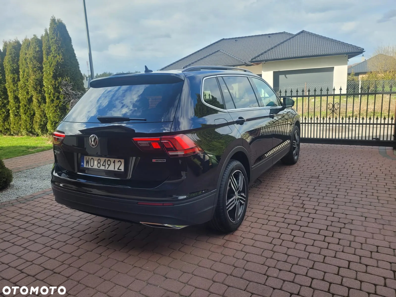 Volkswagen Tiguan - 12