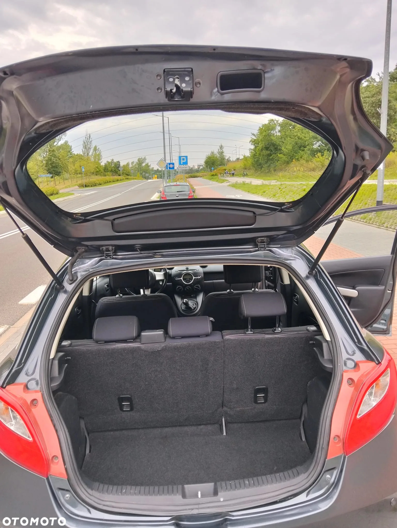 Mazda 2 - 11