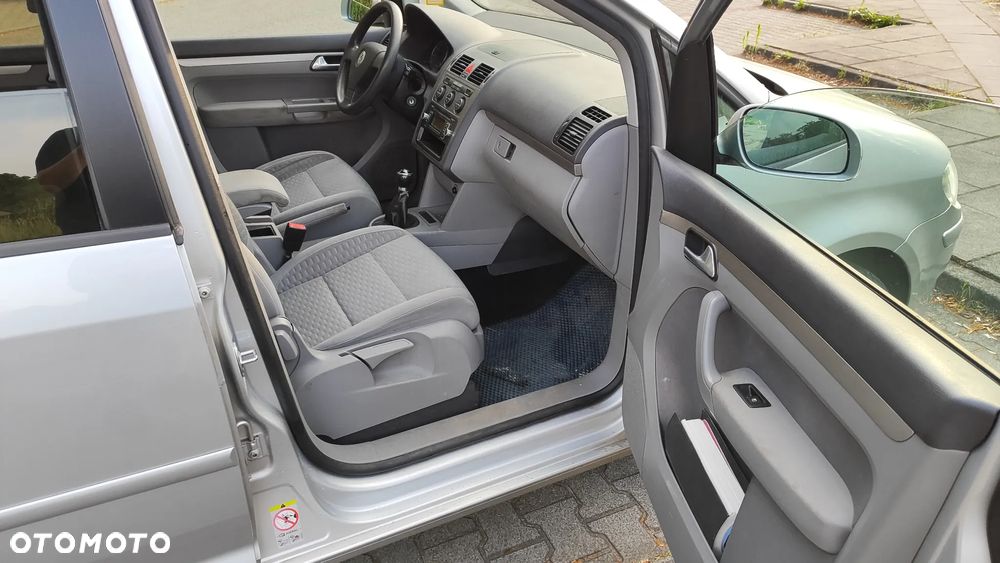 Volkswagen Touran 1.6 Trendline - 8