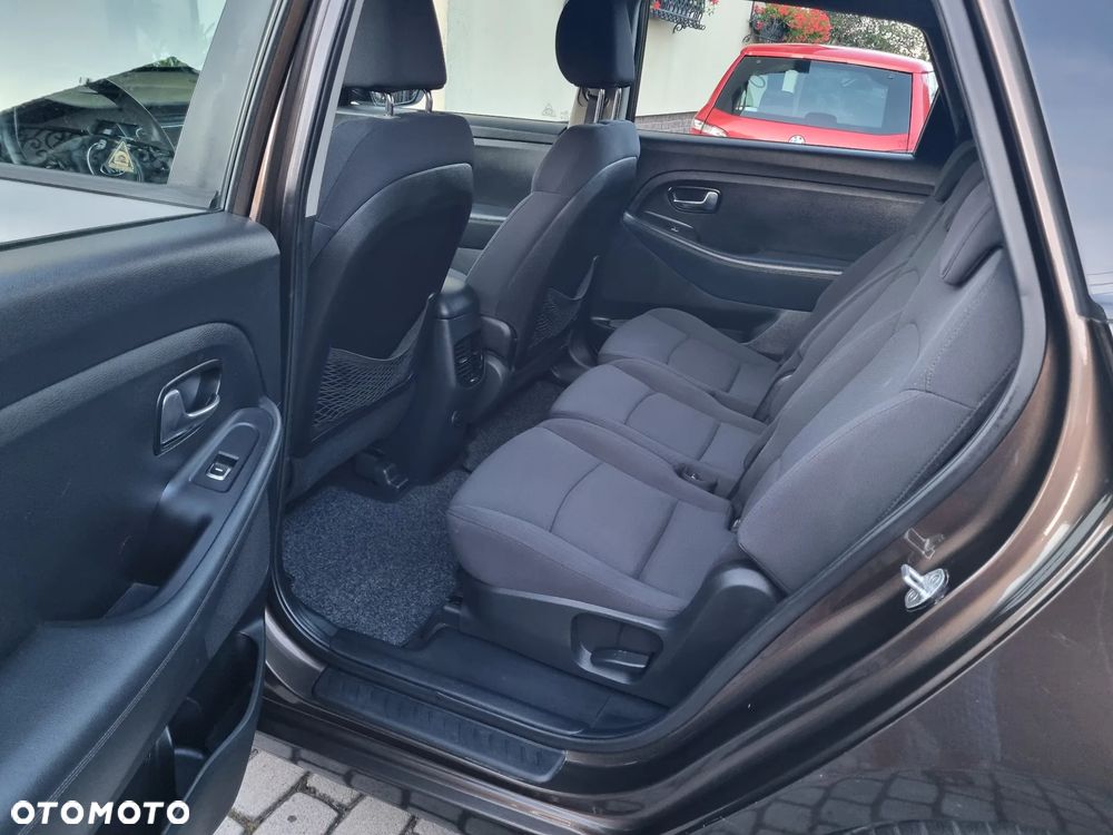 Kia Carens 1.7 CRDi 115 Fifa World Cup Edition - 17