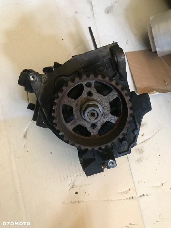 POMPA WTRYSKOWA CITROEN PEUGEOT 1.6HDI  9683703780