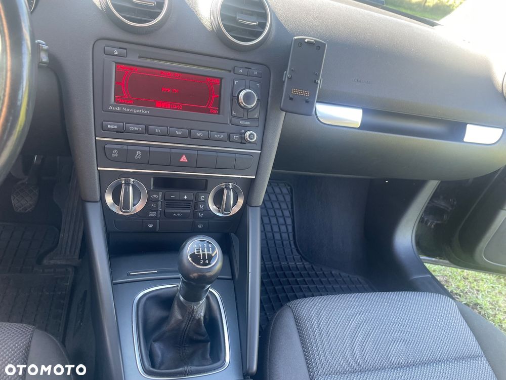 Audi A3 1.6 TDI DPF Ambiente - 15
