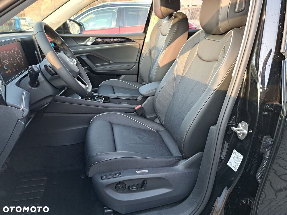 Volkswagen Tiguan - 10