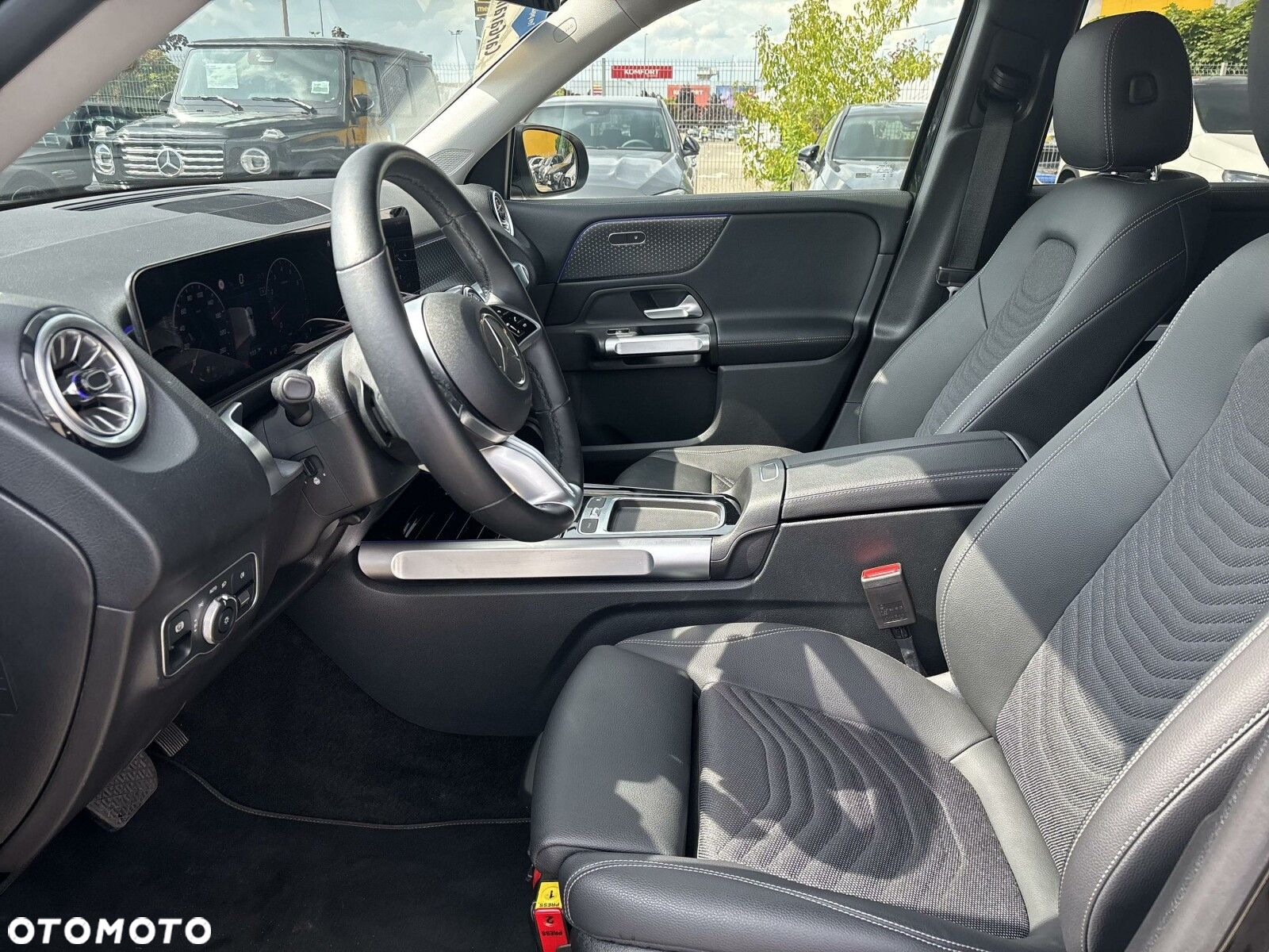 Mercedes-Benz GLB 200 4-Matic Progressive 8G-DCT - 20