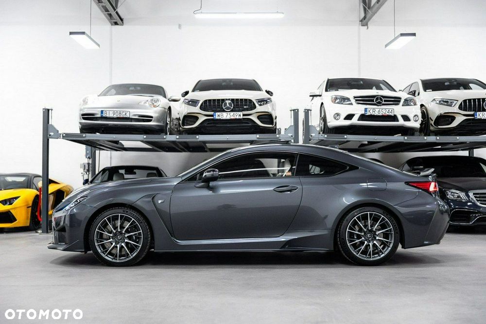 Lexus RC - 9
