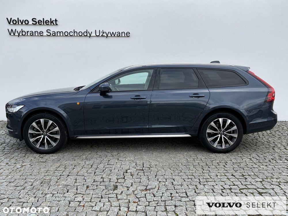 Volvo V90 Cross Country - 3