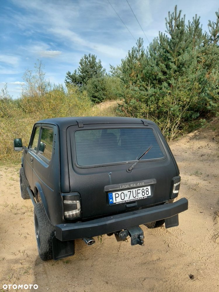 Lada Niva - 4