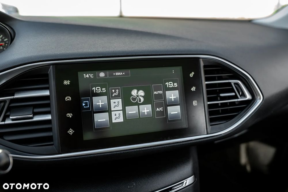 Peugeot 308 BlueHDi 150 Stop & Start Active - 32