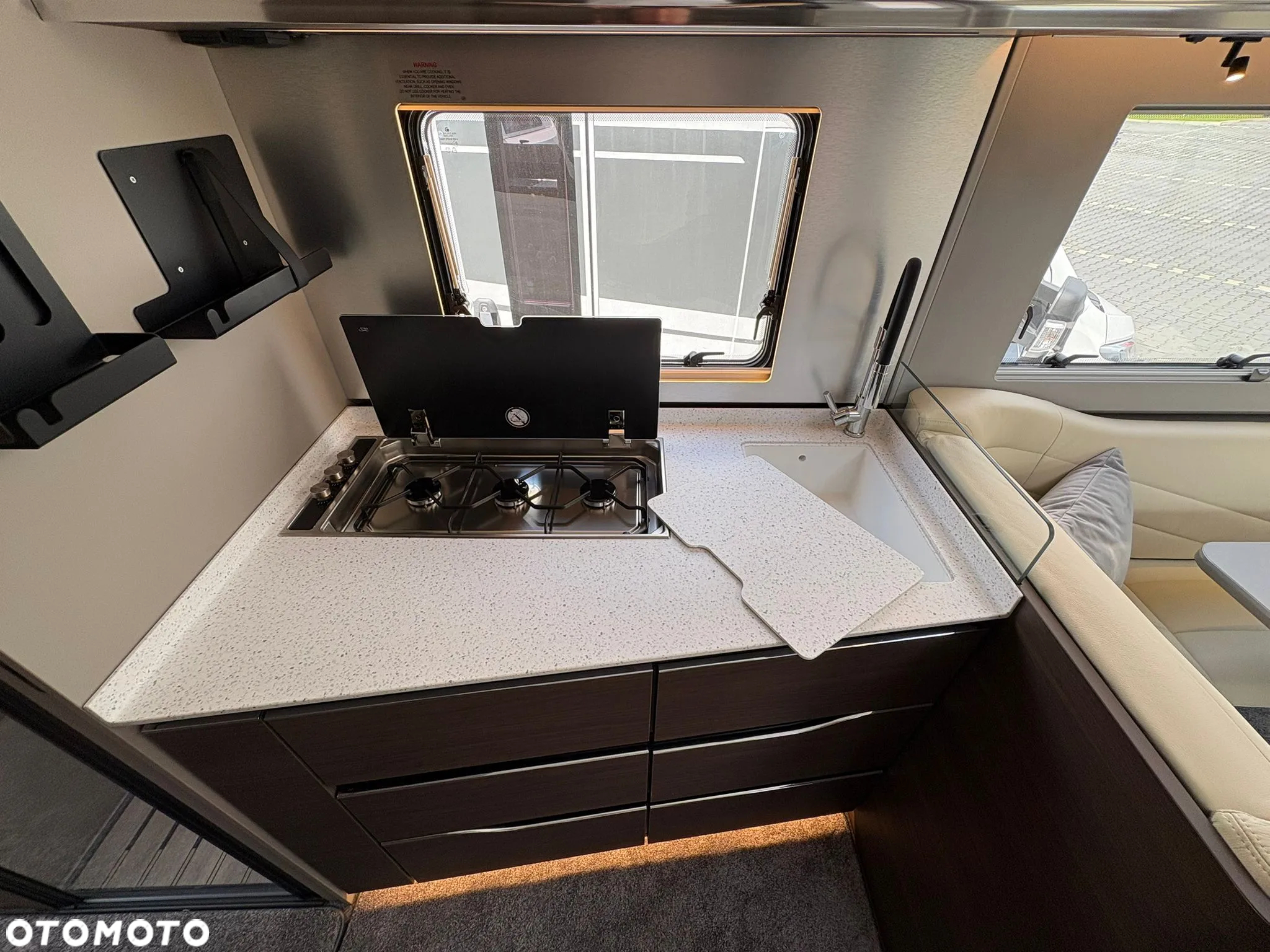 Adria Supersonic 890 LC - 12