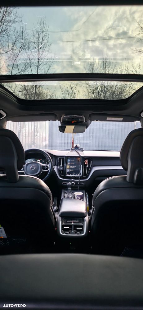 Volvo XC 60 D5 AWD Geartronic RDesign - 3