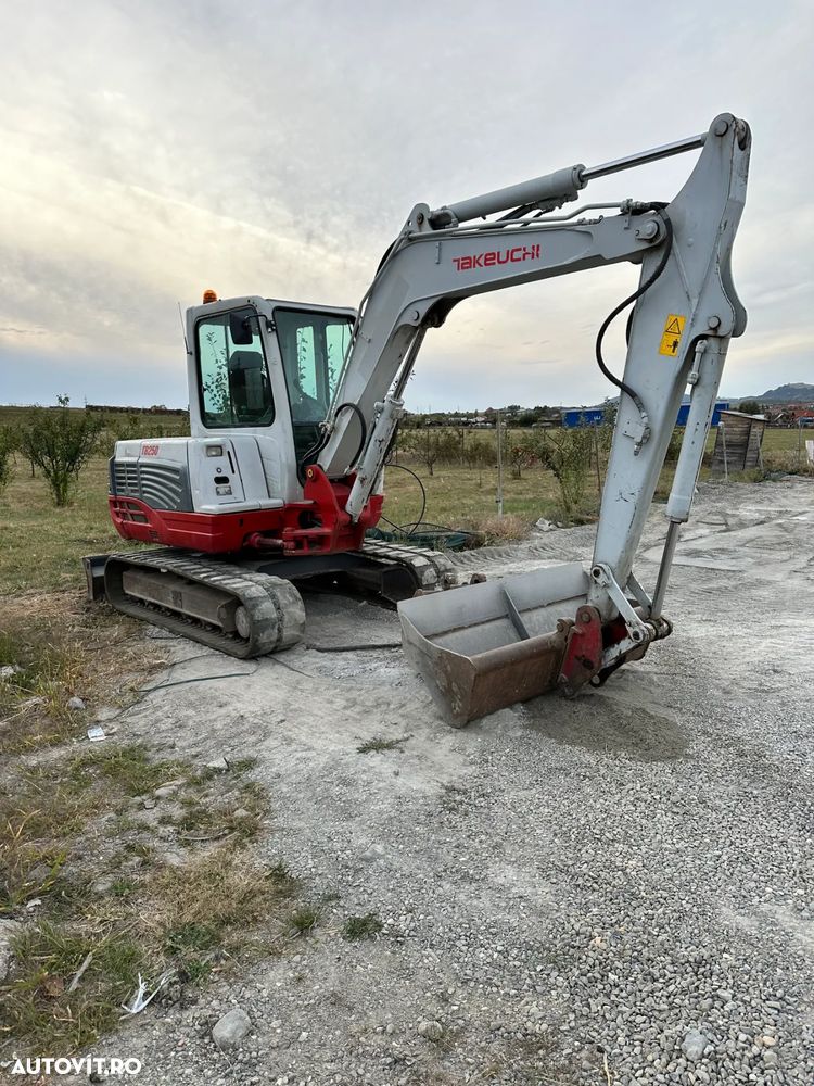 Takeuchi - 7
