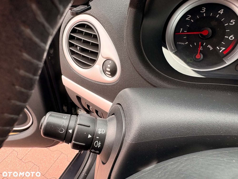 Renault Clio - 3