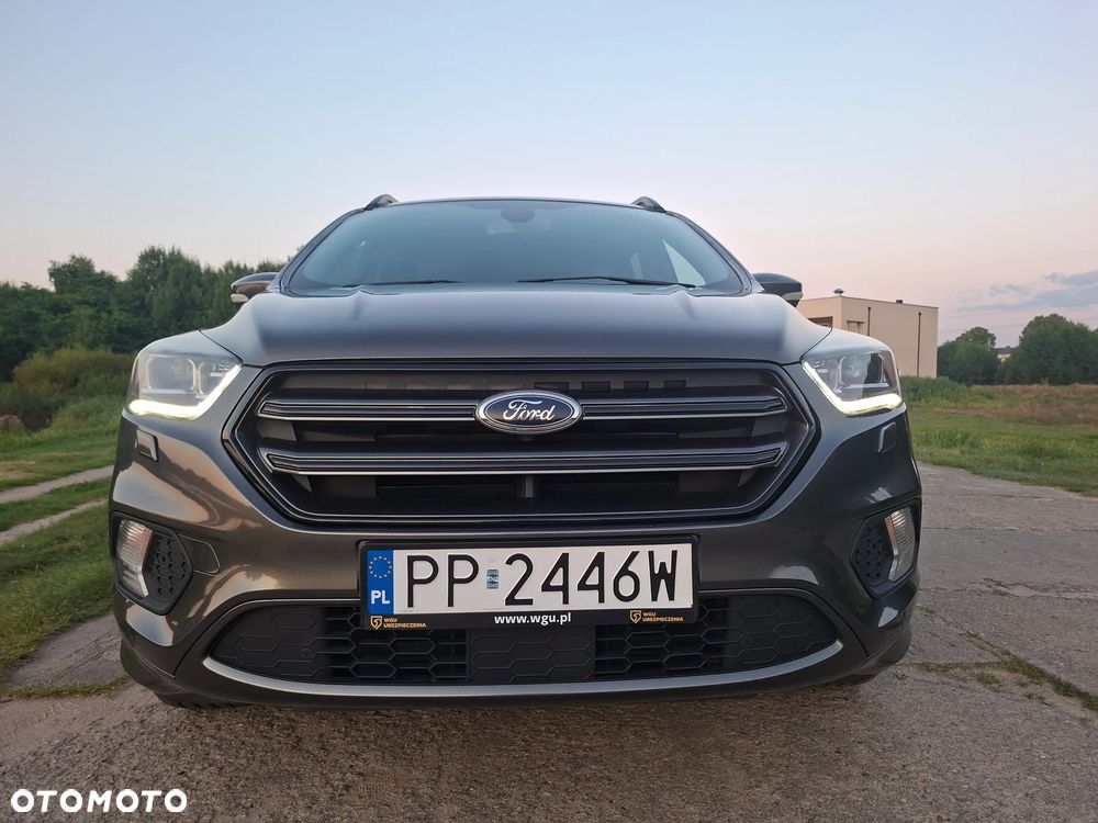 Ford Kuga 2.0 TDCi 2x4 ST-Line - 1