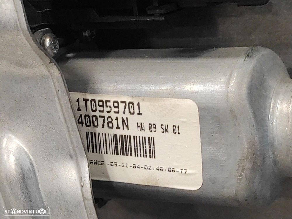 ELEVADOR DE VIDRO FRONTAL ESQUERDO VOLKSWAGEN TOURAN 2004 -1T1837729AE - 2