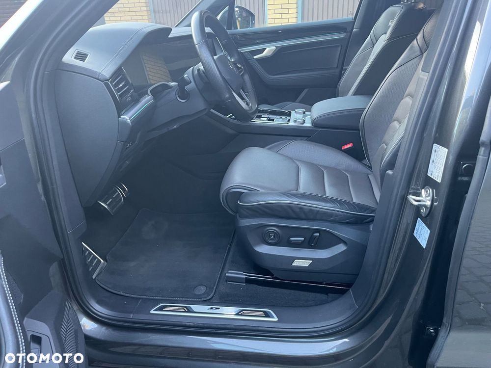 Volkswagen Touareg - 6