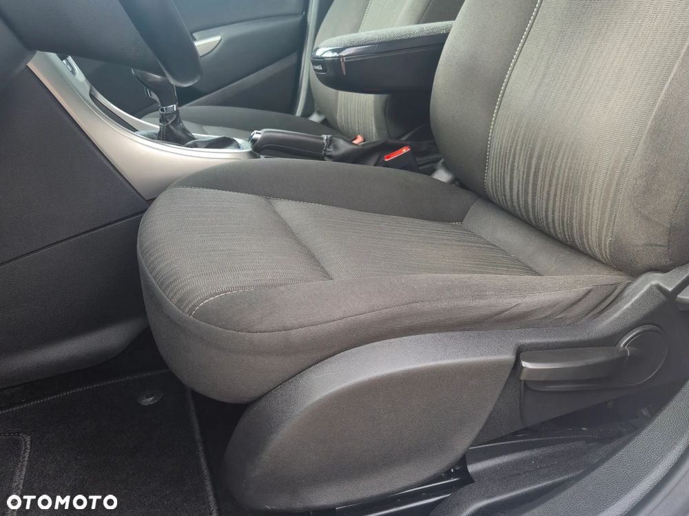 Opel Astra 1.4 Turbo Design Edition - 18
