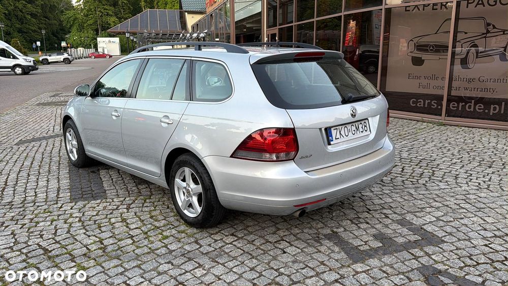Volkswagen Golf 1.6 TDI DPF BlueMotion Technology Style - 4