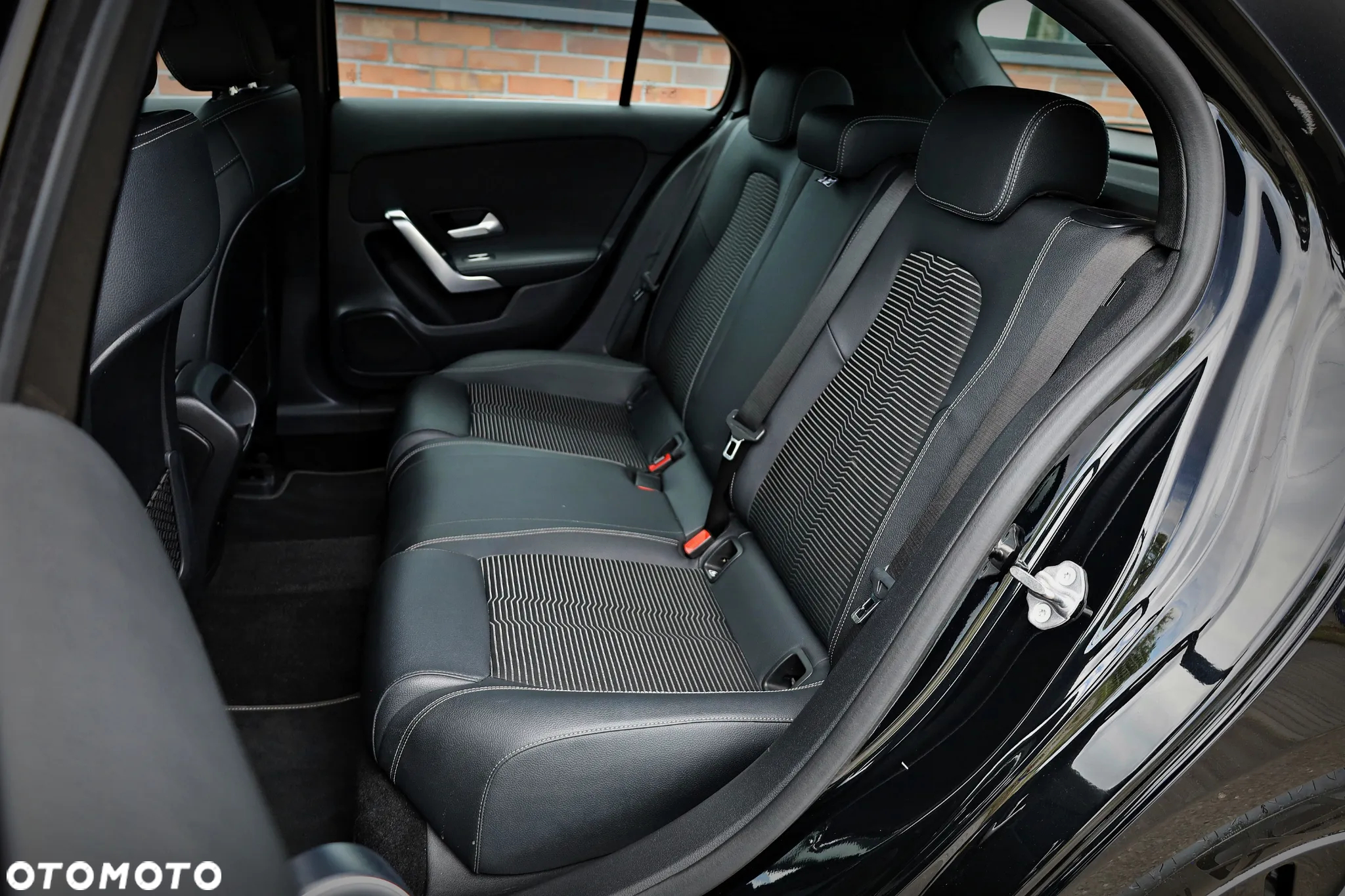 Mercedes-Benz Klasa A 180 Style 7G-DCT - 25