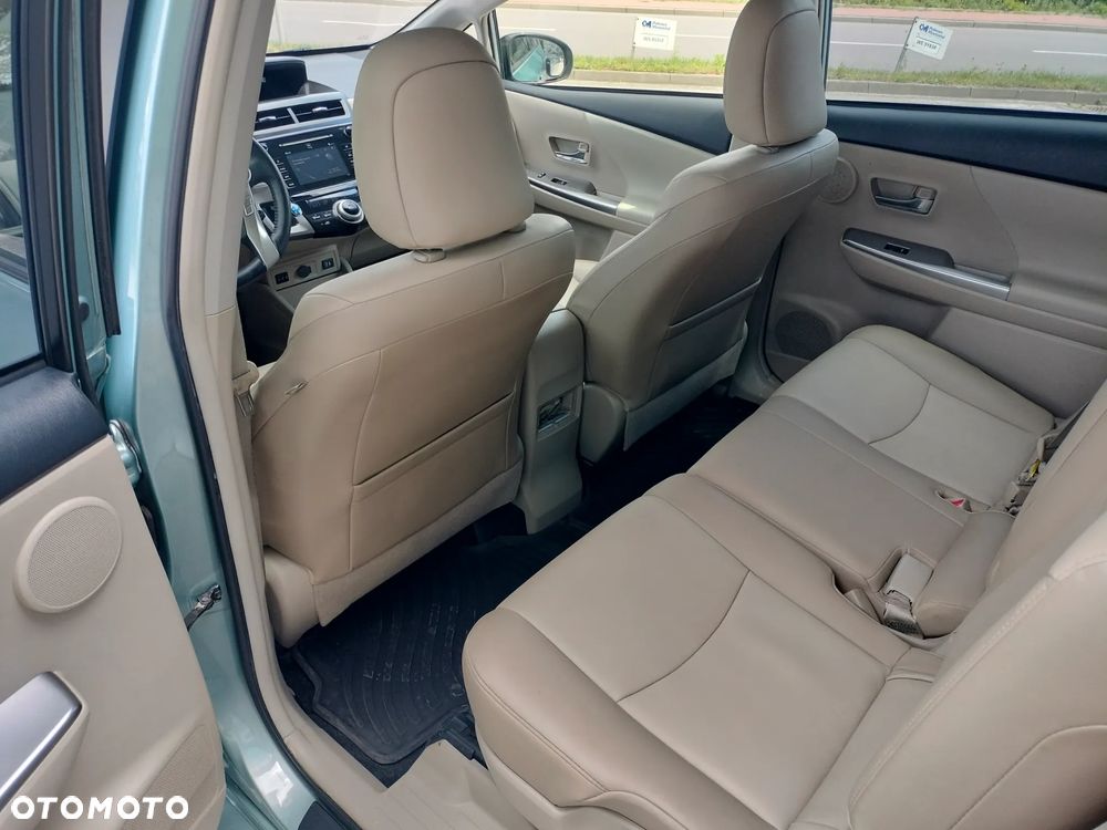 Toyota Prius 1.8 Hybrid Premium - 25