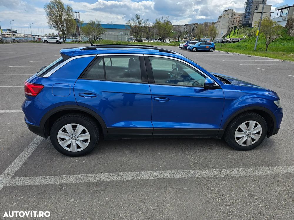 Volkswagen T-Roc - 11