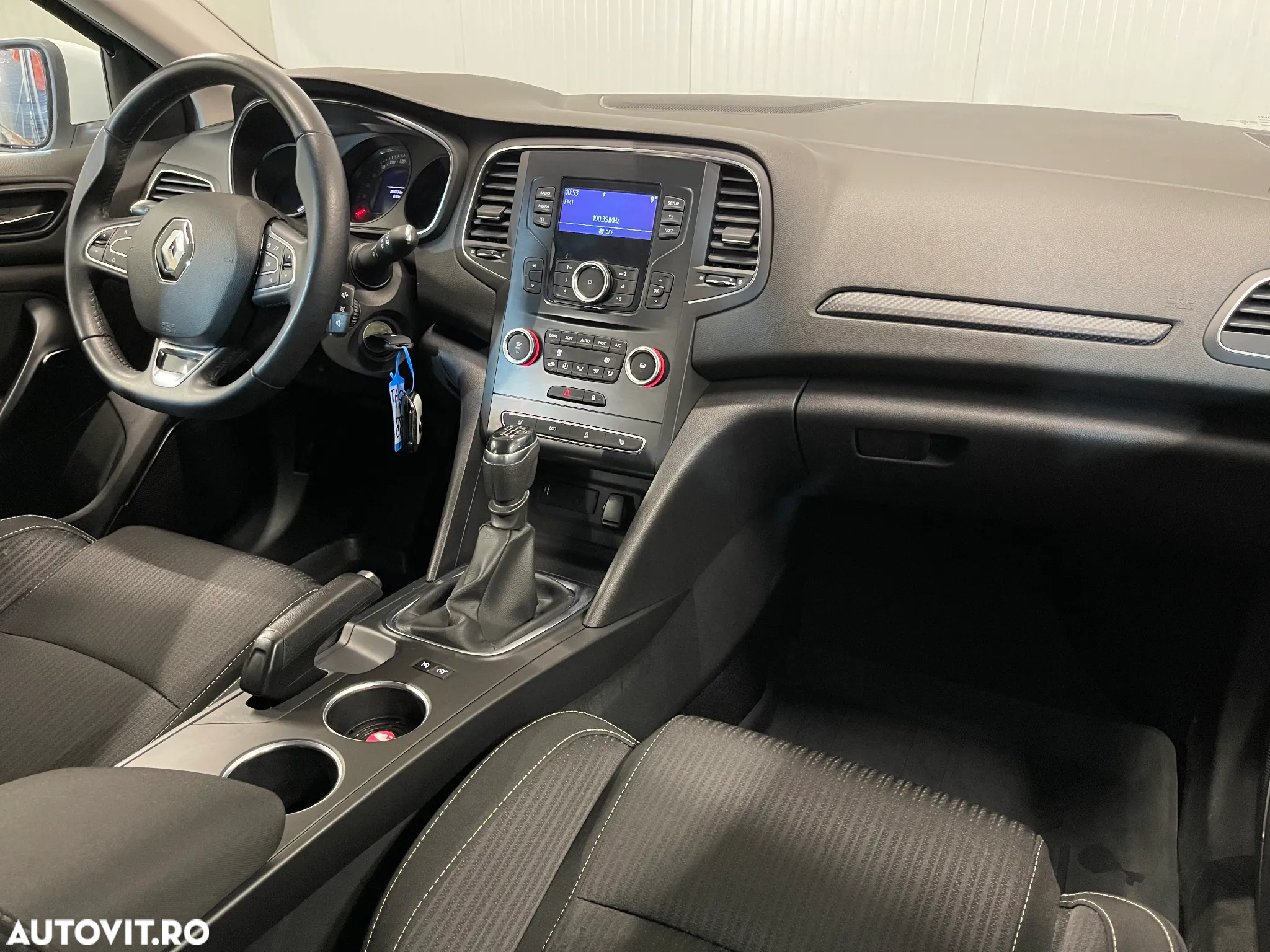 Renault Megane Blue dCi 116 Zen - 7