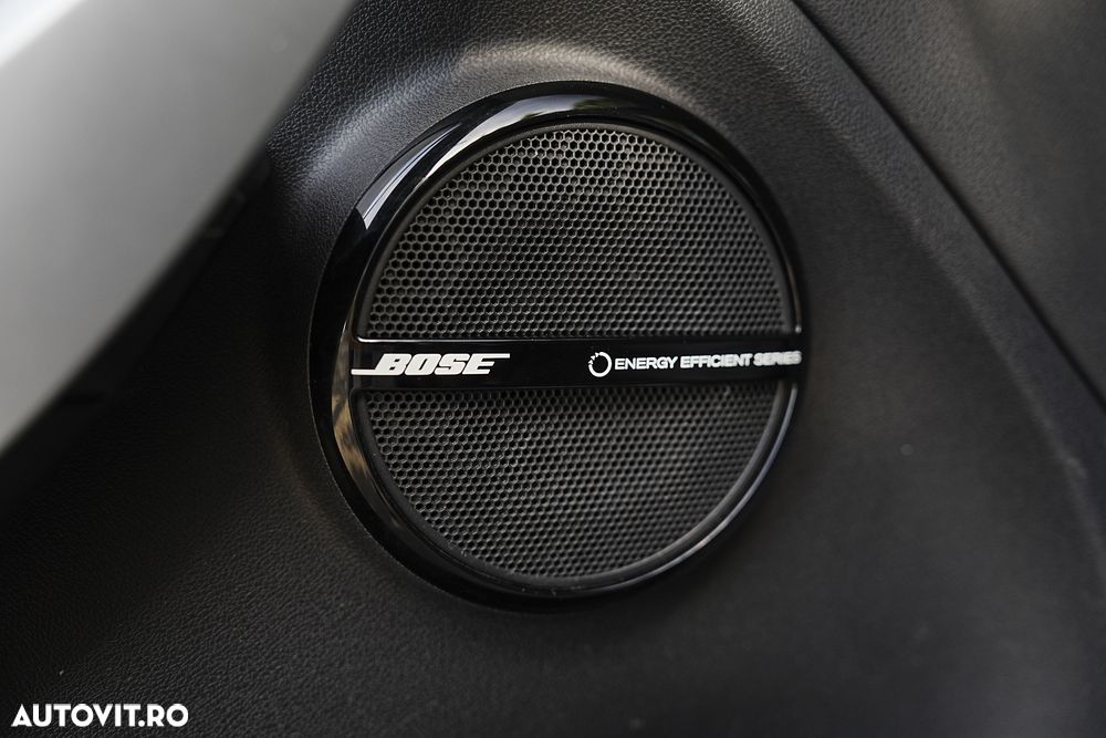 Renault Megane ENERGY TCe 130 Start & Stop Bose Edition - 15