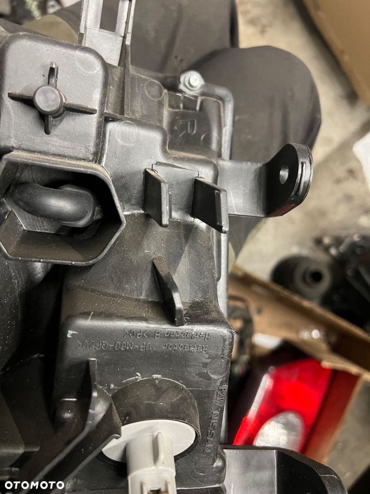 Lampa przednia prawa nowa Nissan Navara d40 oryginalna - 4