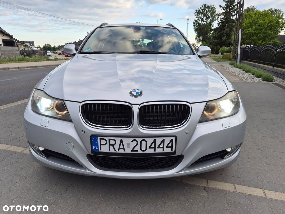 BMW Seria 3 318d - 30