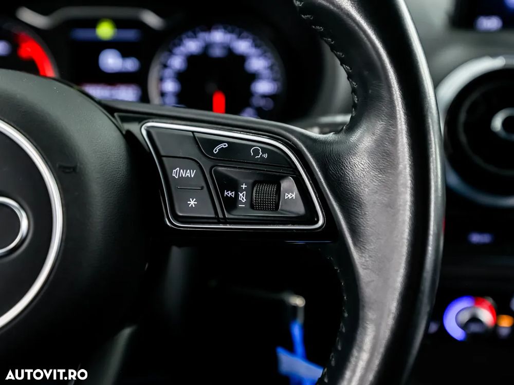 Audi A3 1.6 30 TDI S tronic Sport - 19