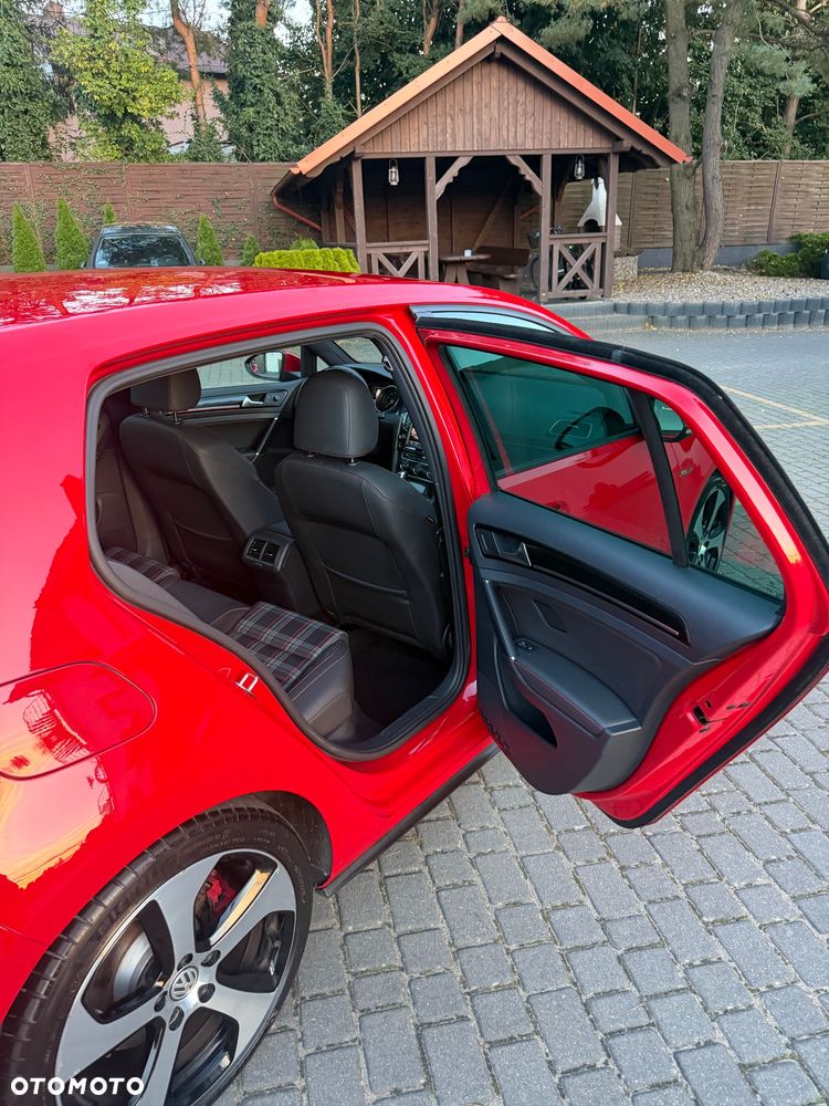 Volkswagen Golf 2.0 TSI BMT GTI DSG - 26