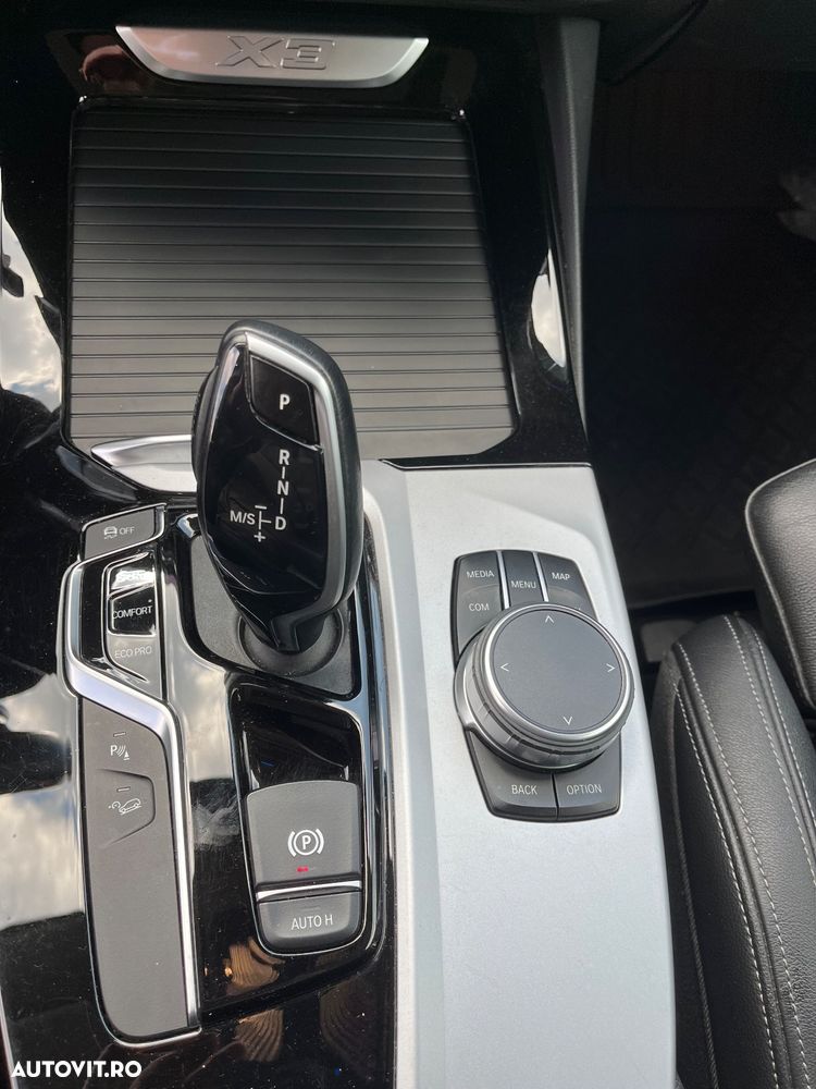 BMW X3 xDrive20d AT Advantage - 9