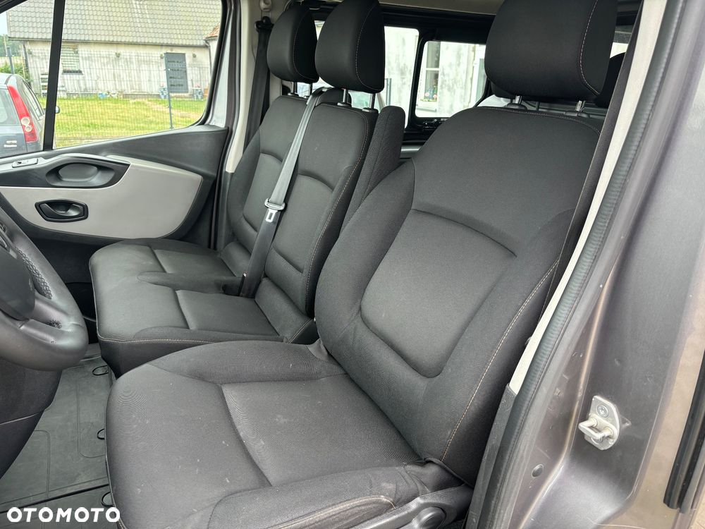 Renault Trafic - 12