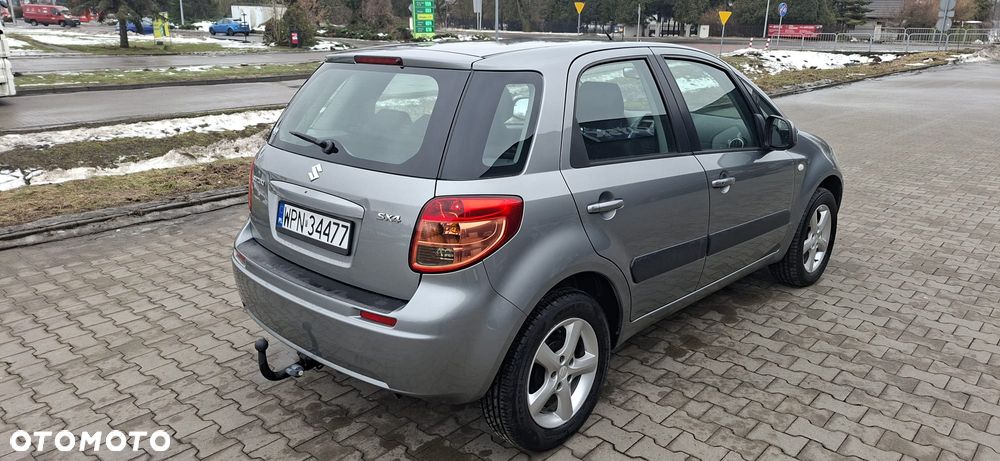 Suzuki SX4 1.6 VVT 4x2 Comfort - 4