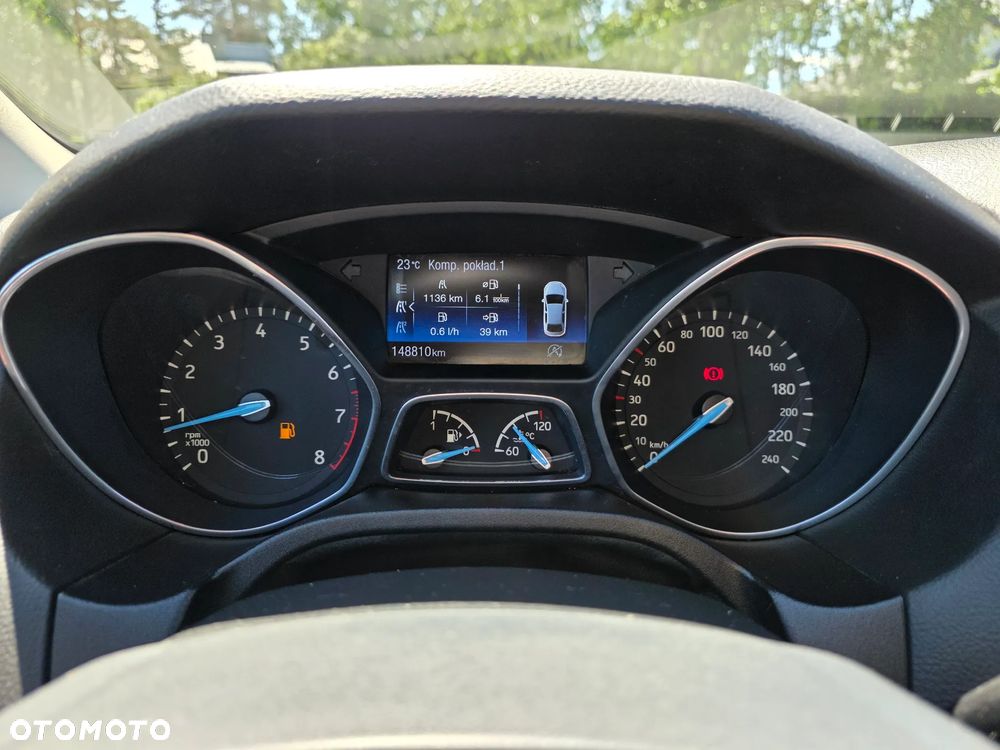 Ford Focus 1.0 EcoBoost Gold X (Edition) - 28