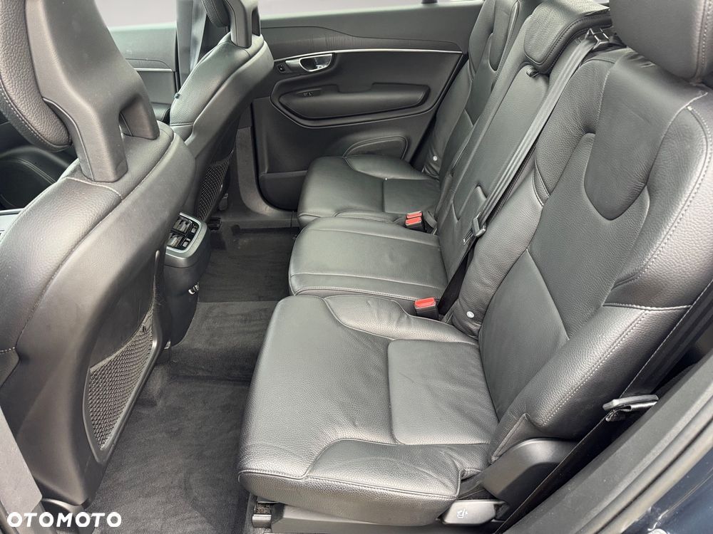 Volvo XC 90 T6 AWD Geartronic Momentum - 10