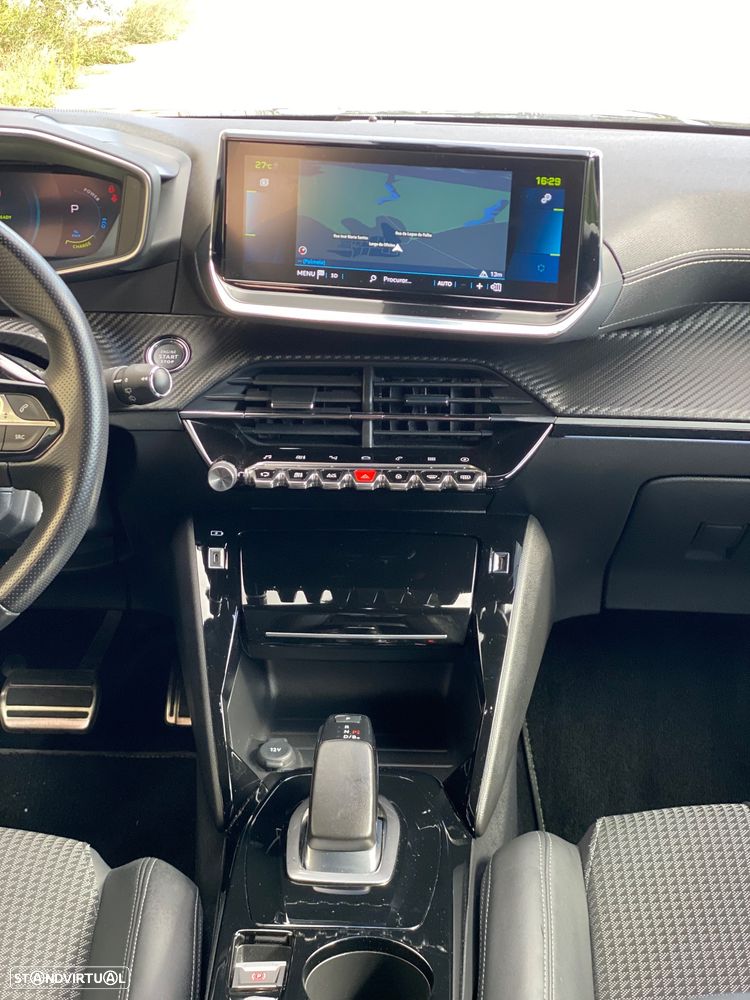 Peugeot 2008 - 12