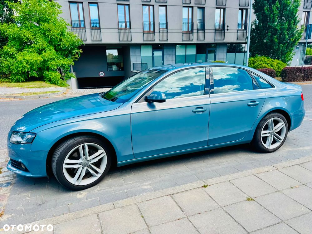 Audi A4 Limousine - 5