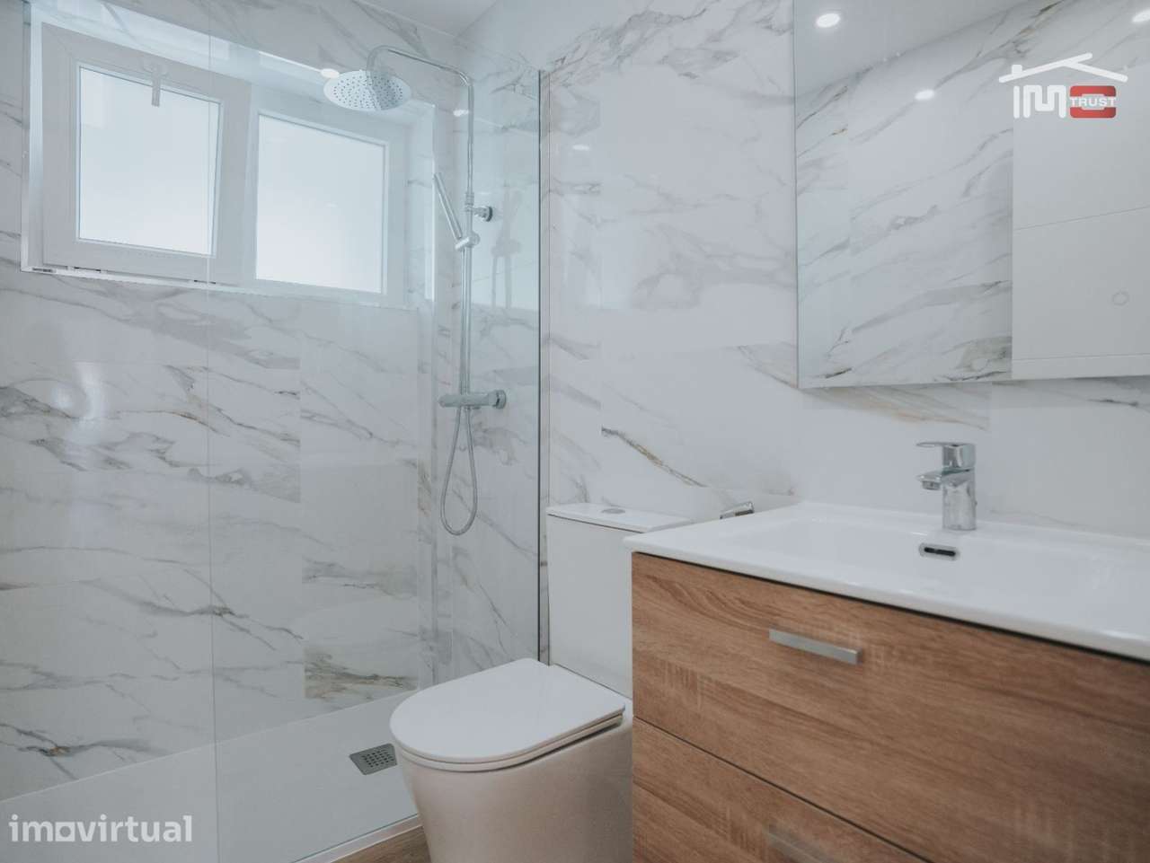 Apartamento T2 Remodelado à Venda em Agualva-Cacém - Grande imagem: 3/23