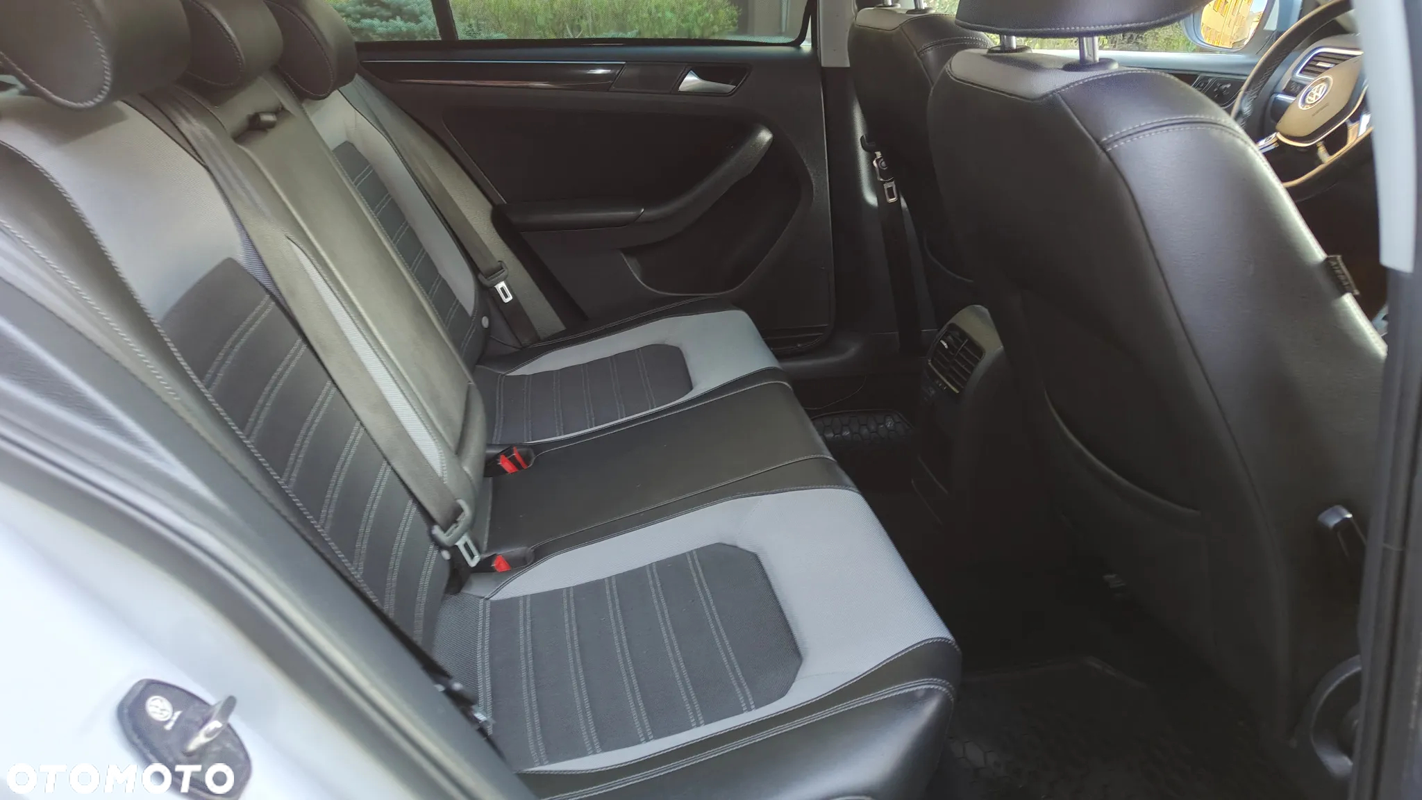 Volkswagen Jetta 1.4 TSI BMT Highline - 10