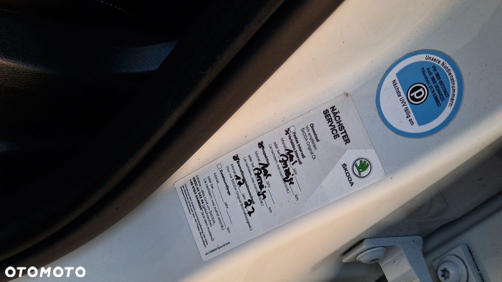 Skoda Octavia 2.0 TDI (Green tec) DSG RS - 40