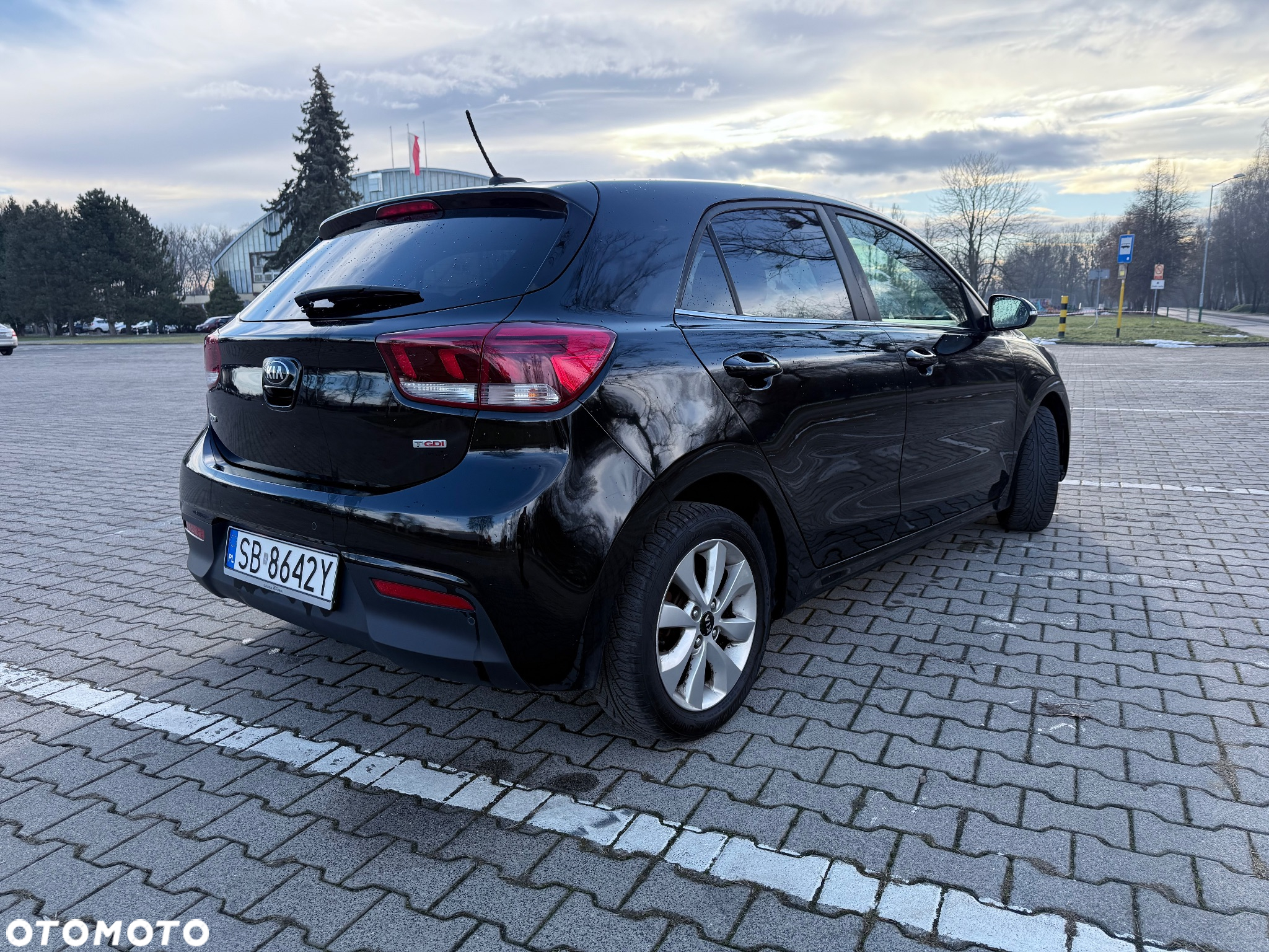 Kia Rio 1.0 T-GDI 120 Platinum Edition - 4