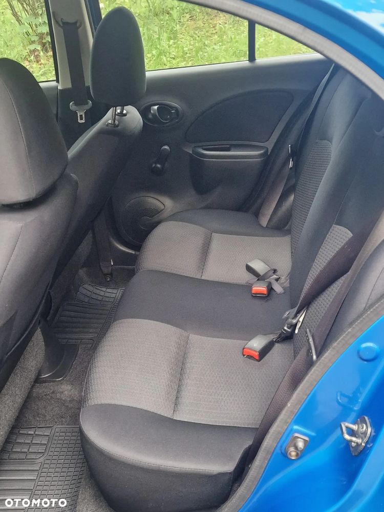 Nissan Micra 1.2 Bild der Frau - 9