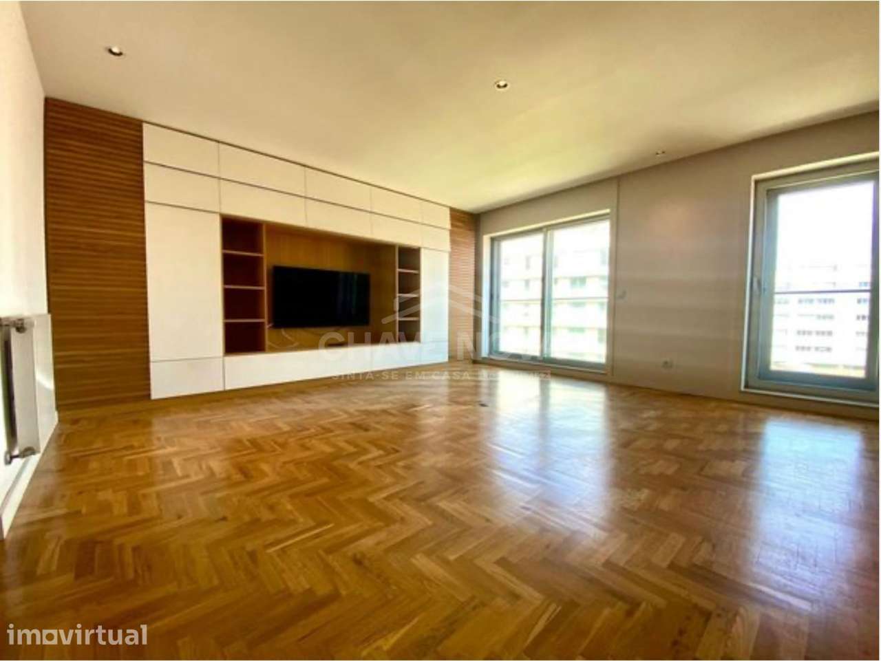 T2 Renovado c/ 2 Lugares de Garagem em Matosinhos Sul - Grande imagem: 2/23